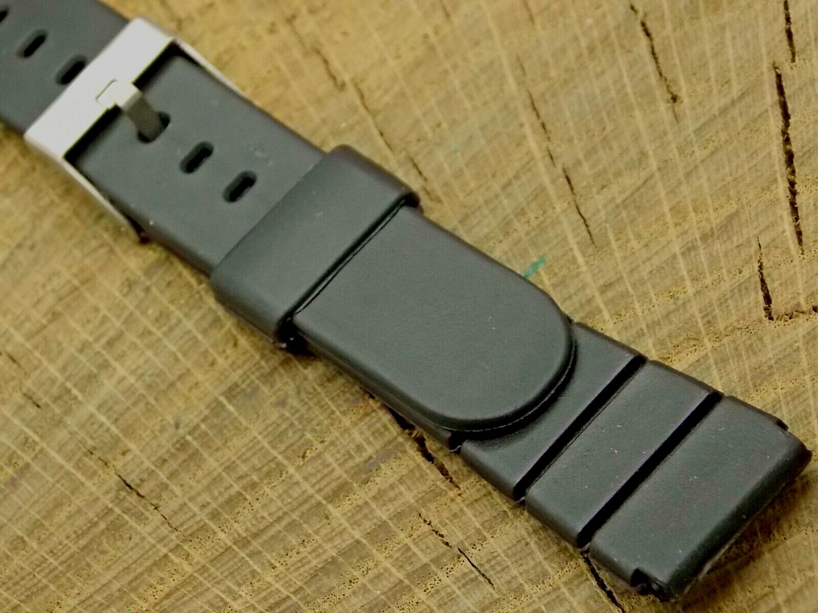 Speidel NOS Vintage Unused Black Rubber Watch Band w Silver Tone Buckle 18mm