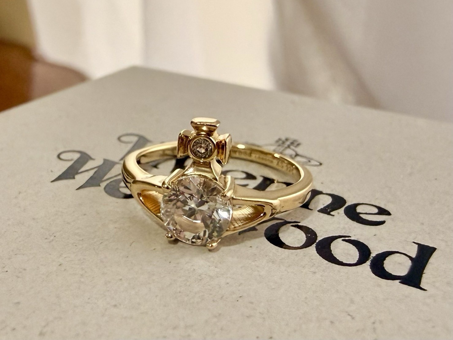Vivienne Westwood Reina Orb Ring (XS, Gold) Authentic Mint Condition Size 5 US