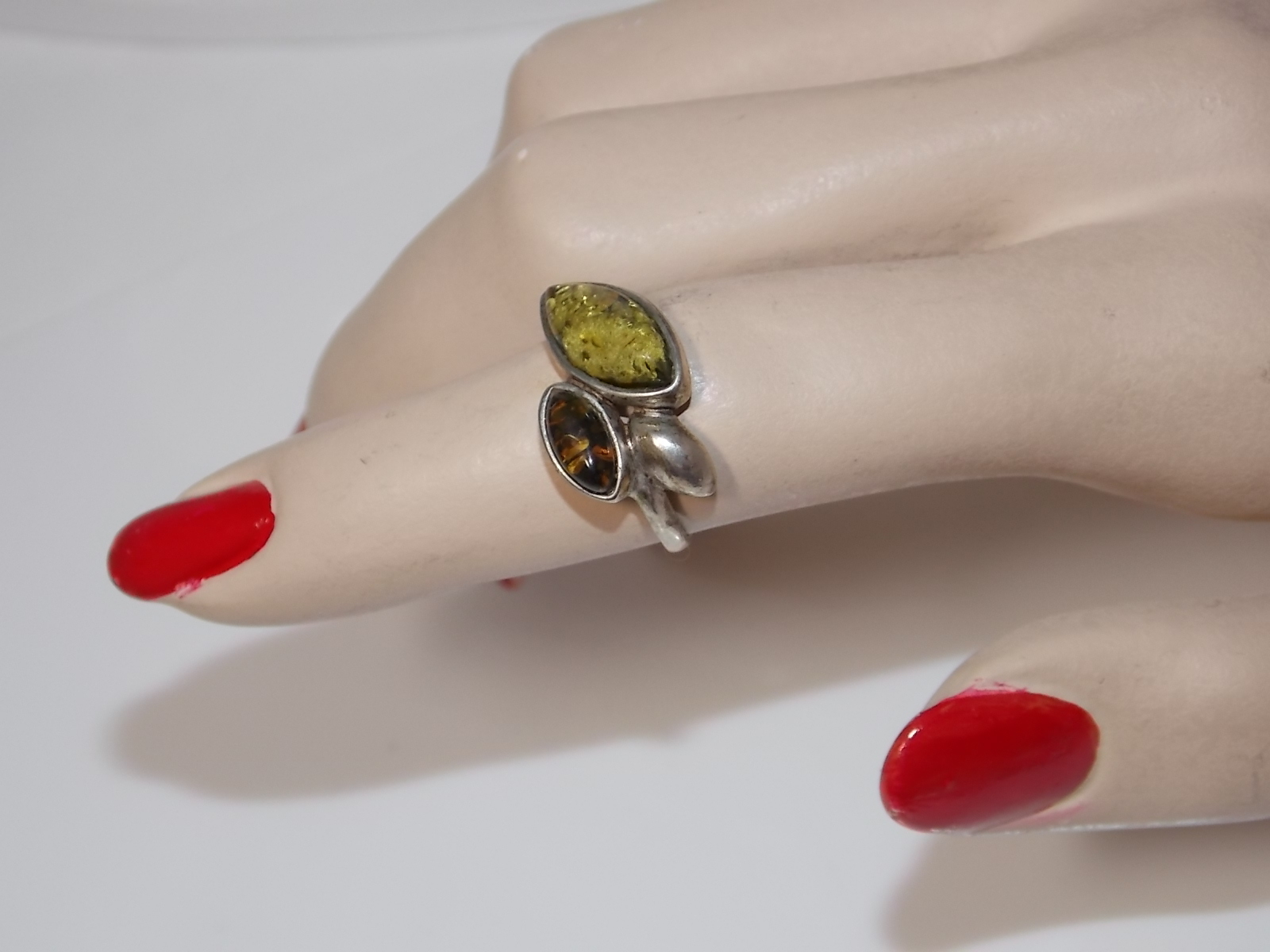 Vintage Golden Brown Green Marquise Amber sz 7 Sterling Silver 925 Ring 5b 43