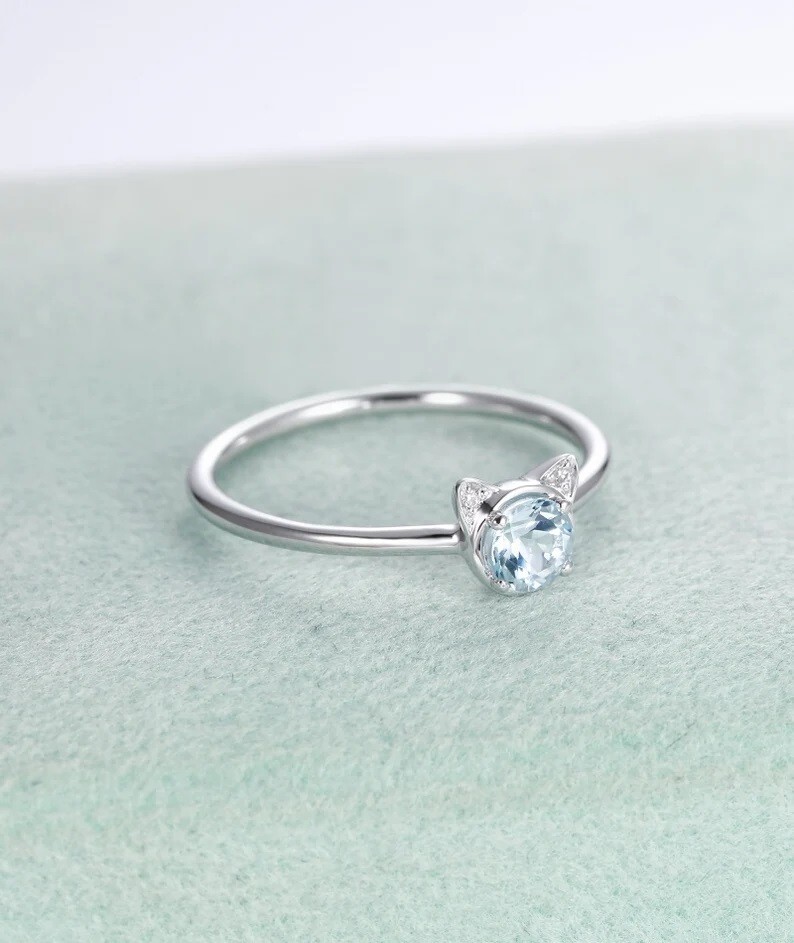 Pretty Cat Ears Shaped 0.28CT Round Simulated Aquamarine & Sapphire Women’s Ring