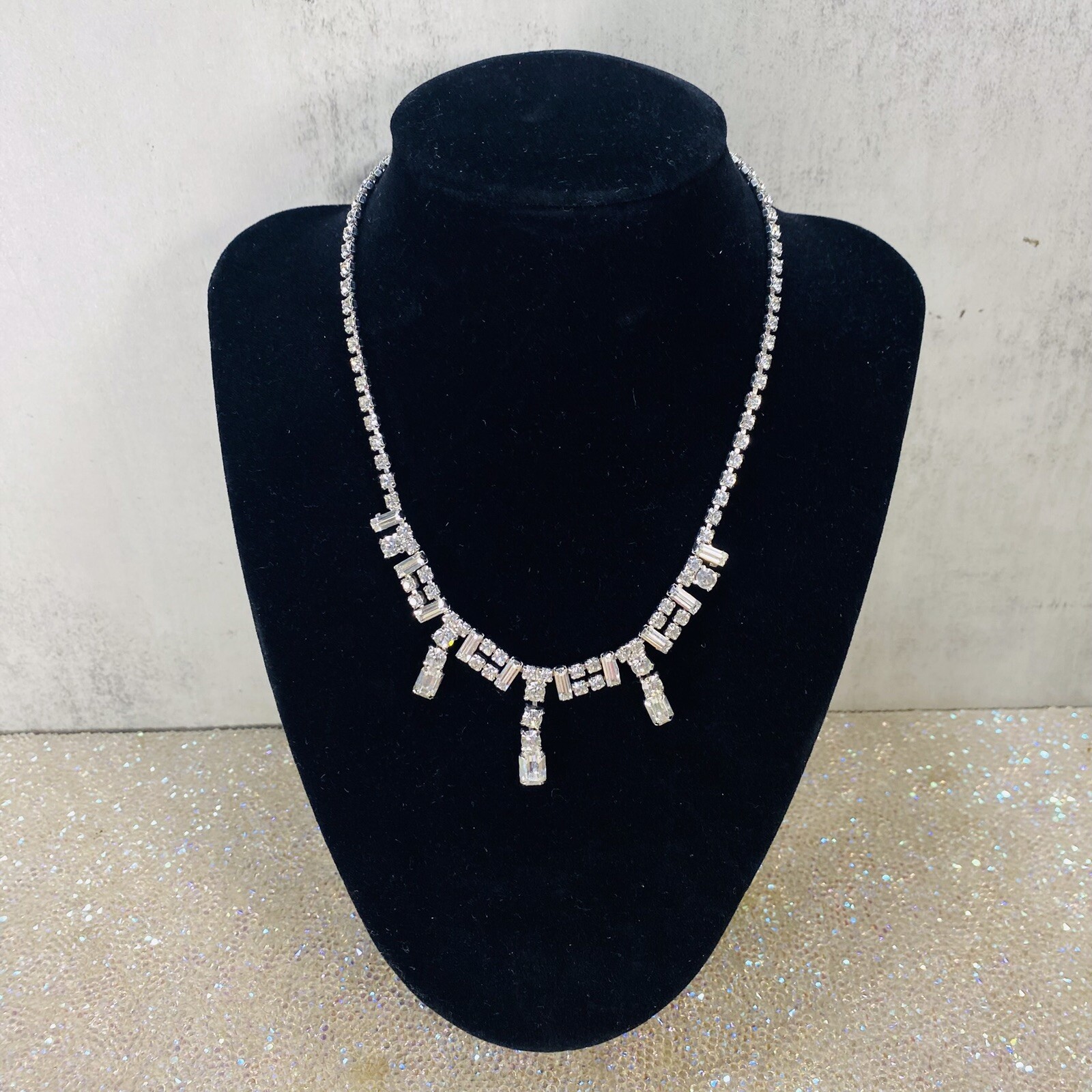 Vintage 1930’s Dangle Rhinestone 15” Choker/Necklace (PROM NIGHT) Gorgeous💎