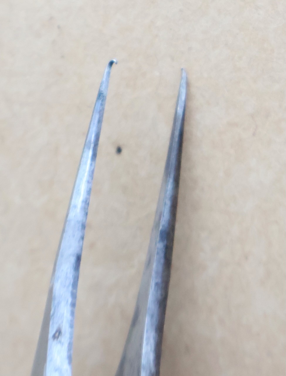 2 Pr. of Tweezers: Tanic No. 5/AT + duMont Fils No. 4 / Switzerland / MT Tools