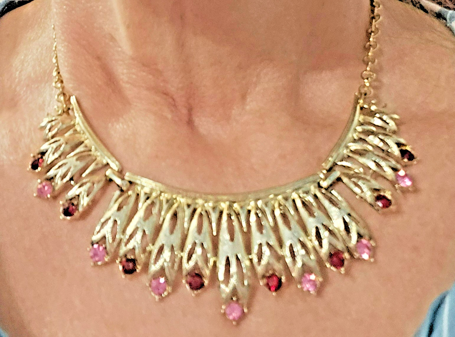 Vintage Gold Tone Fringe Collar Necklace Mid Century Modern Pink and Red Crystal