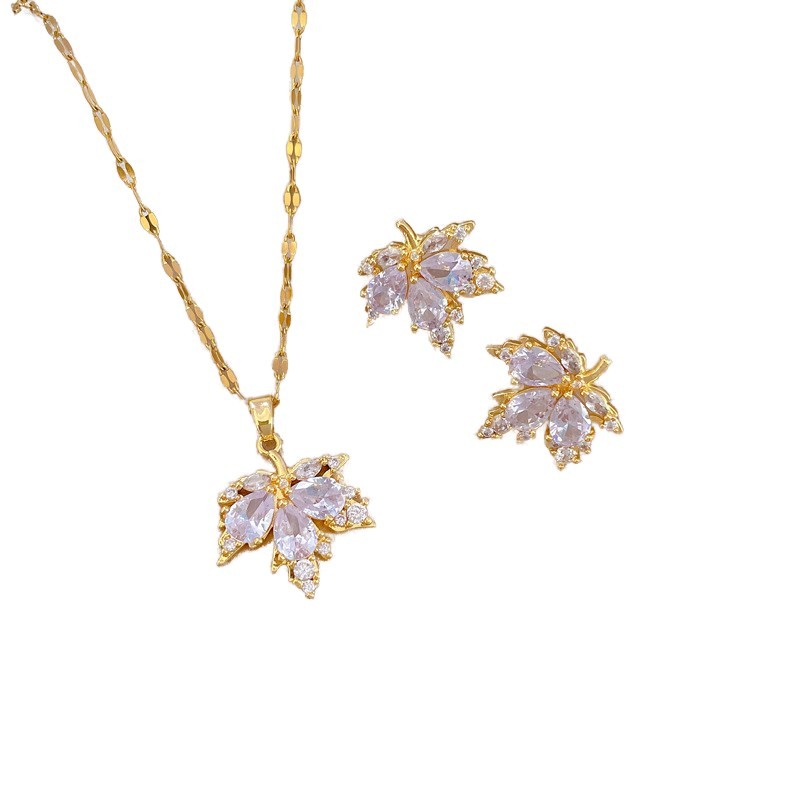 Maple Leaf Necklace Gold Plated Cubic Zirconia Copper Alloy Pendant Elegant