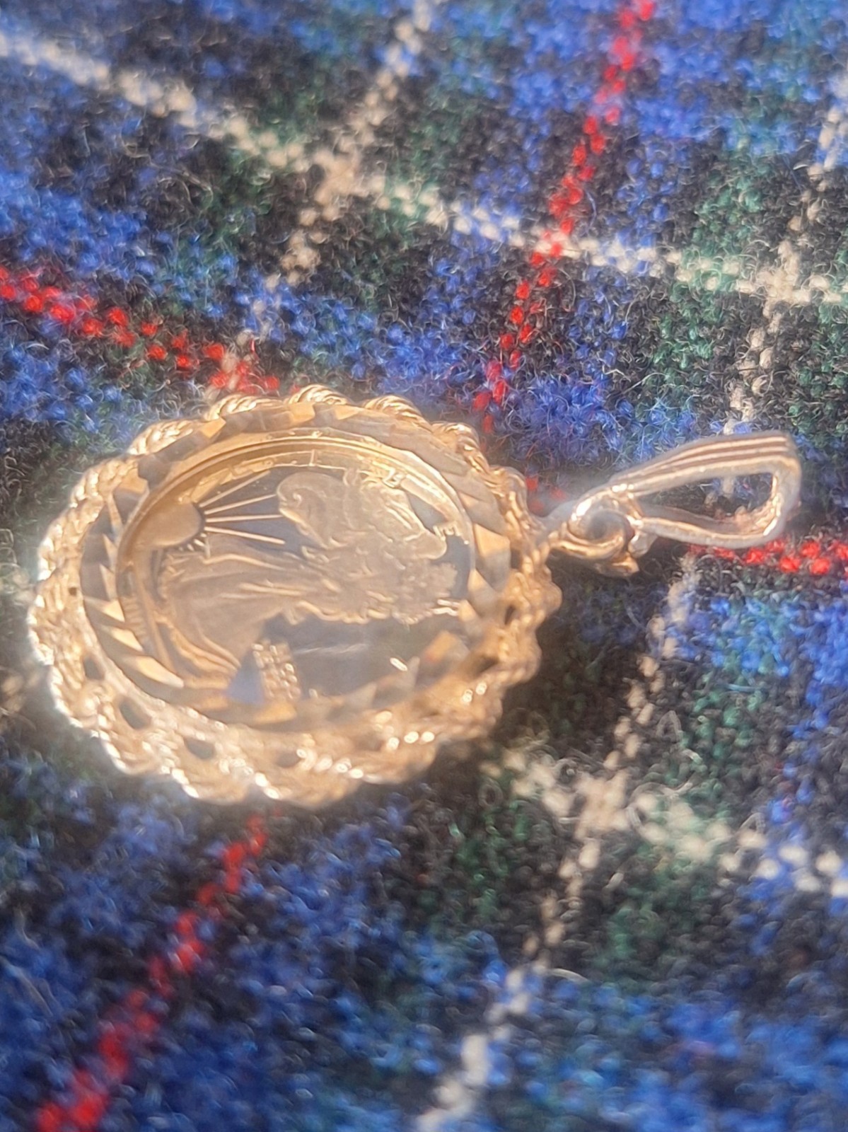 999 STERLING SILVER MILLENNIUM EAGLE COIN PENDANT