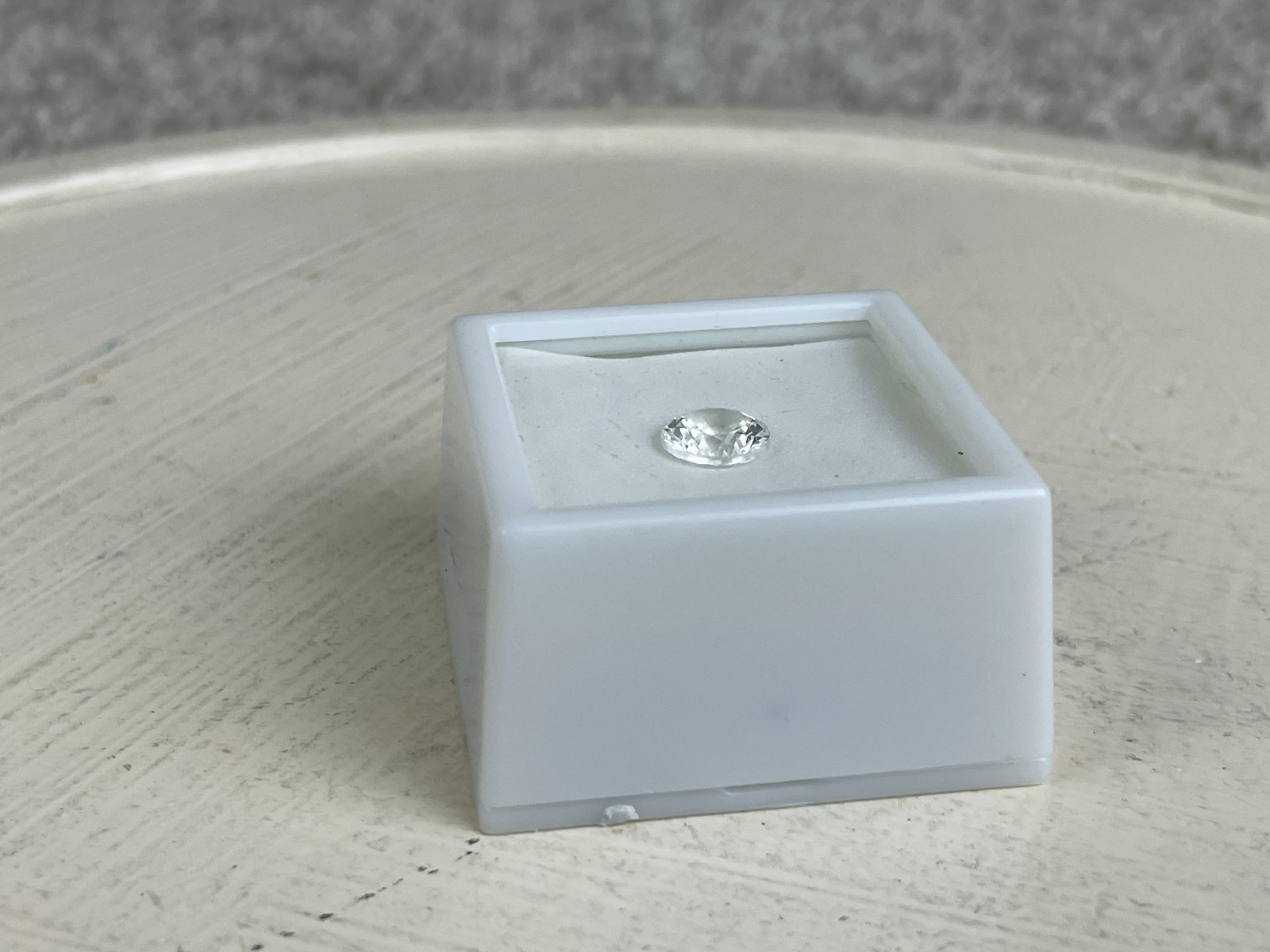2.50 Carat 8MM Round Diamond White YAG Yttrium Aluminum Garnet Faceted Gemstone