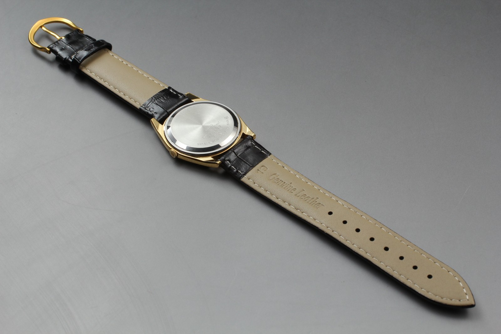 Rare Vintage 1980 Seiko Quartz 7121-8000 Gold Round Dial Qz Men Watch From JAPAN