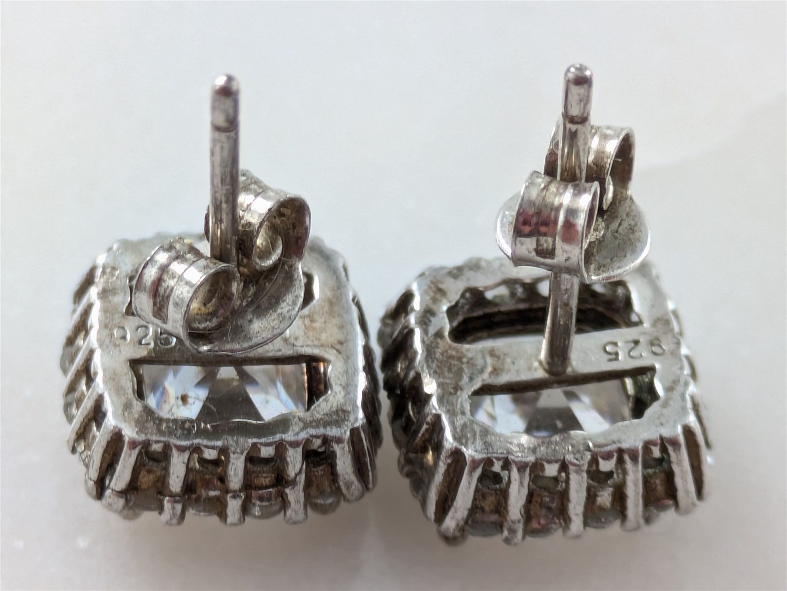 Vintage Solid Sterling Silver Sparkling Gemstone Square Stud Earrings 2.4 Grams