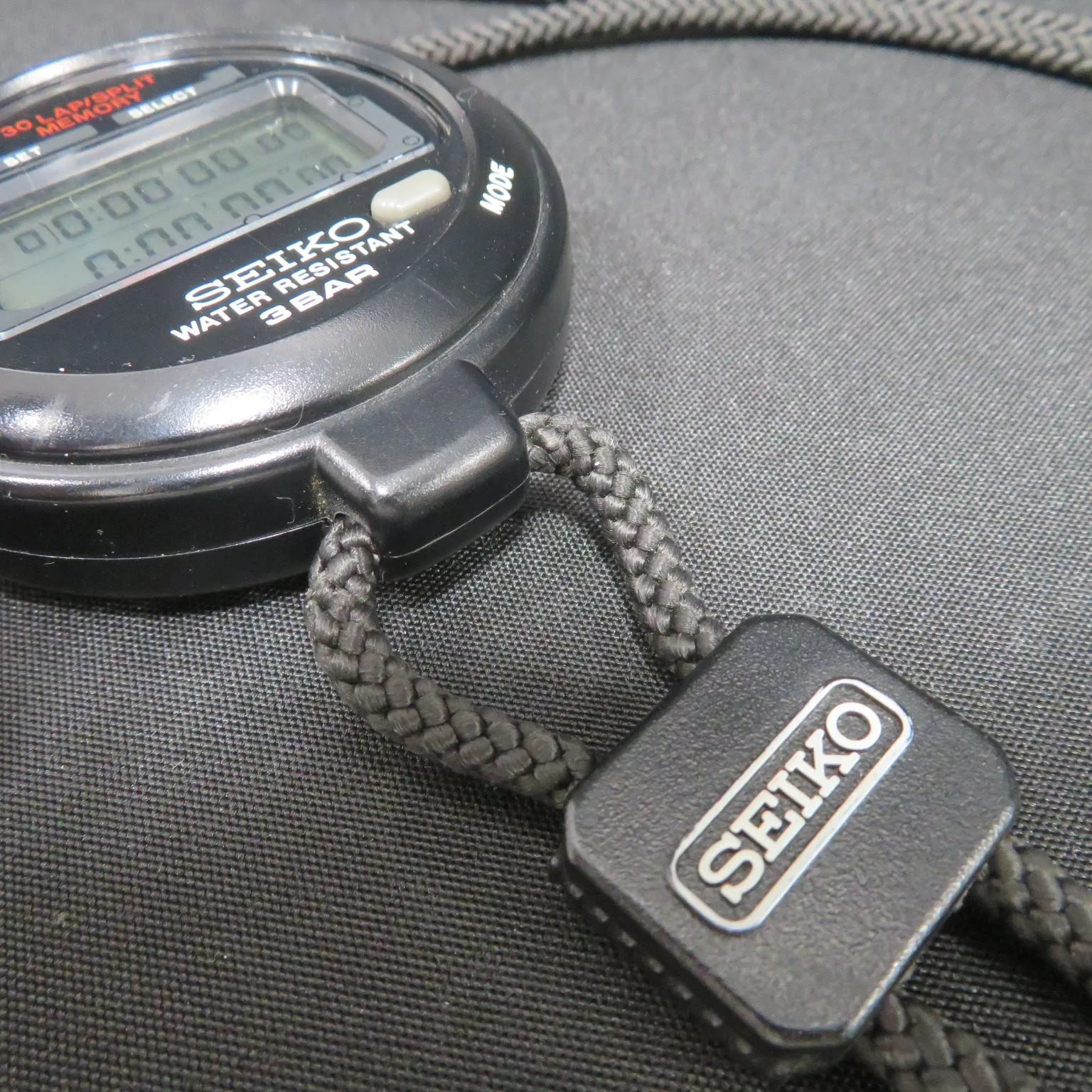 8825■Stopwatch■Seiko■S031-4000■Waterproof (3BAR)■Shipping included