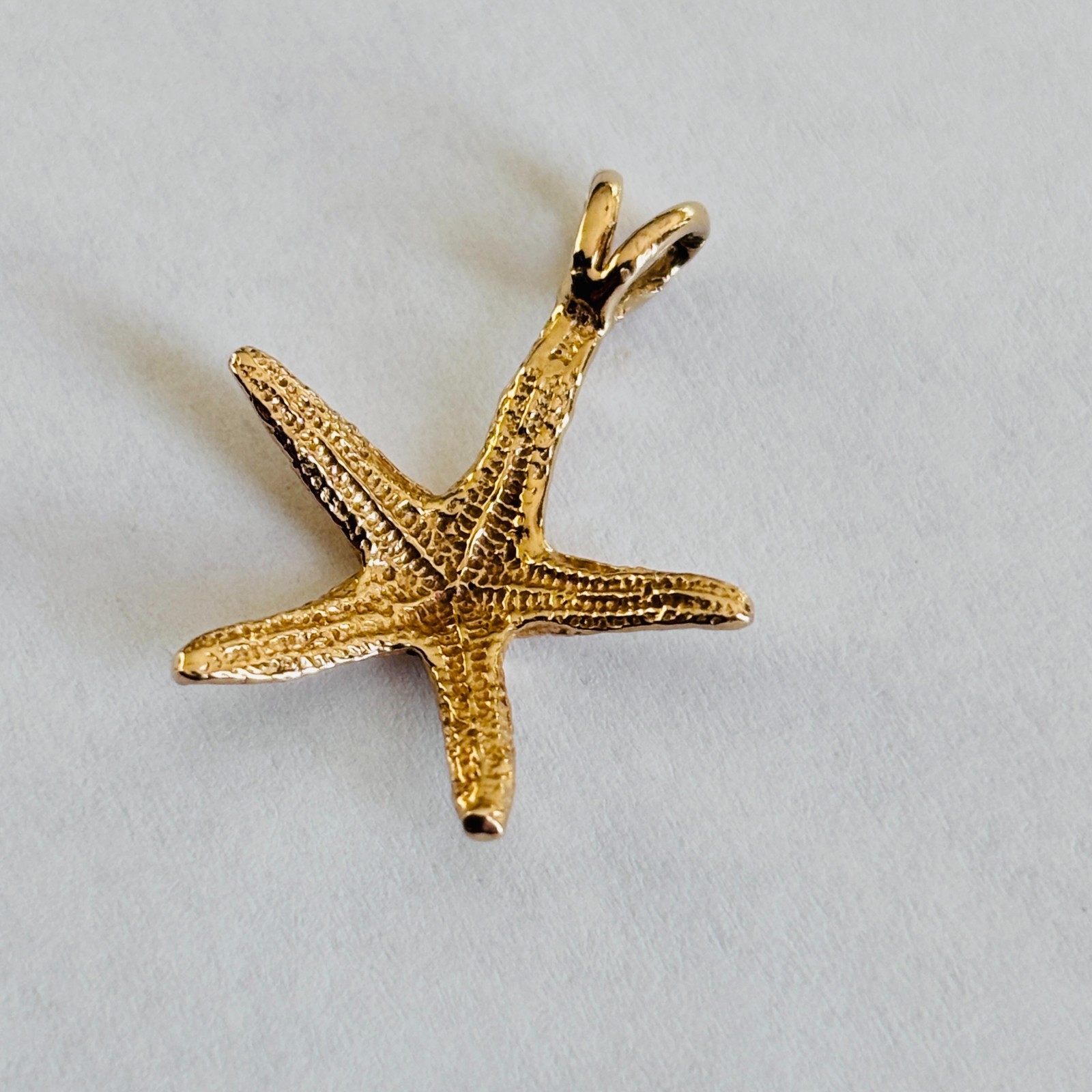 Vintage 14K Yellow Gold Starfish Nautical Beach Sea Life 1″ Pendant 1.5g