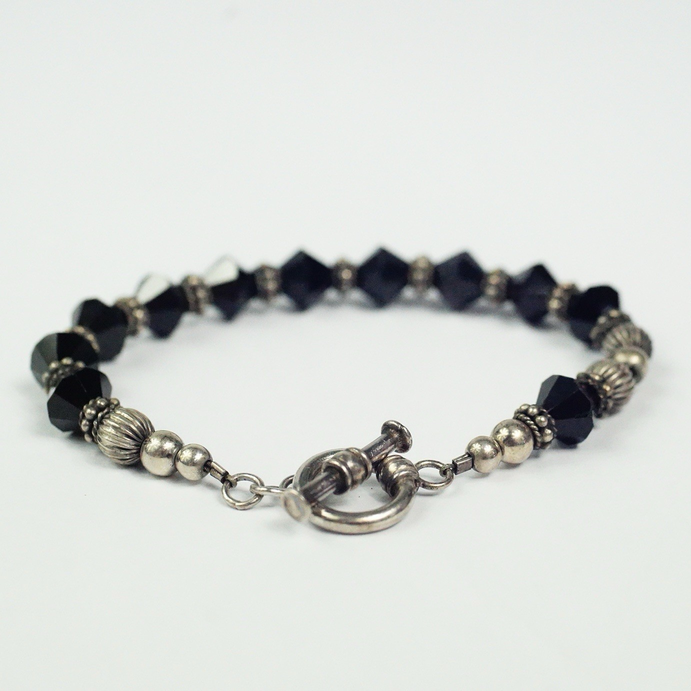 Vintage Sterling Silver Black Crystal Beaded Toggle Clasp Bracelet 7.36”