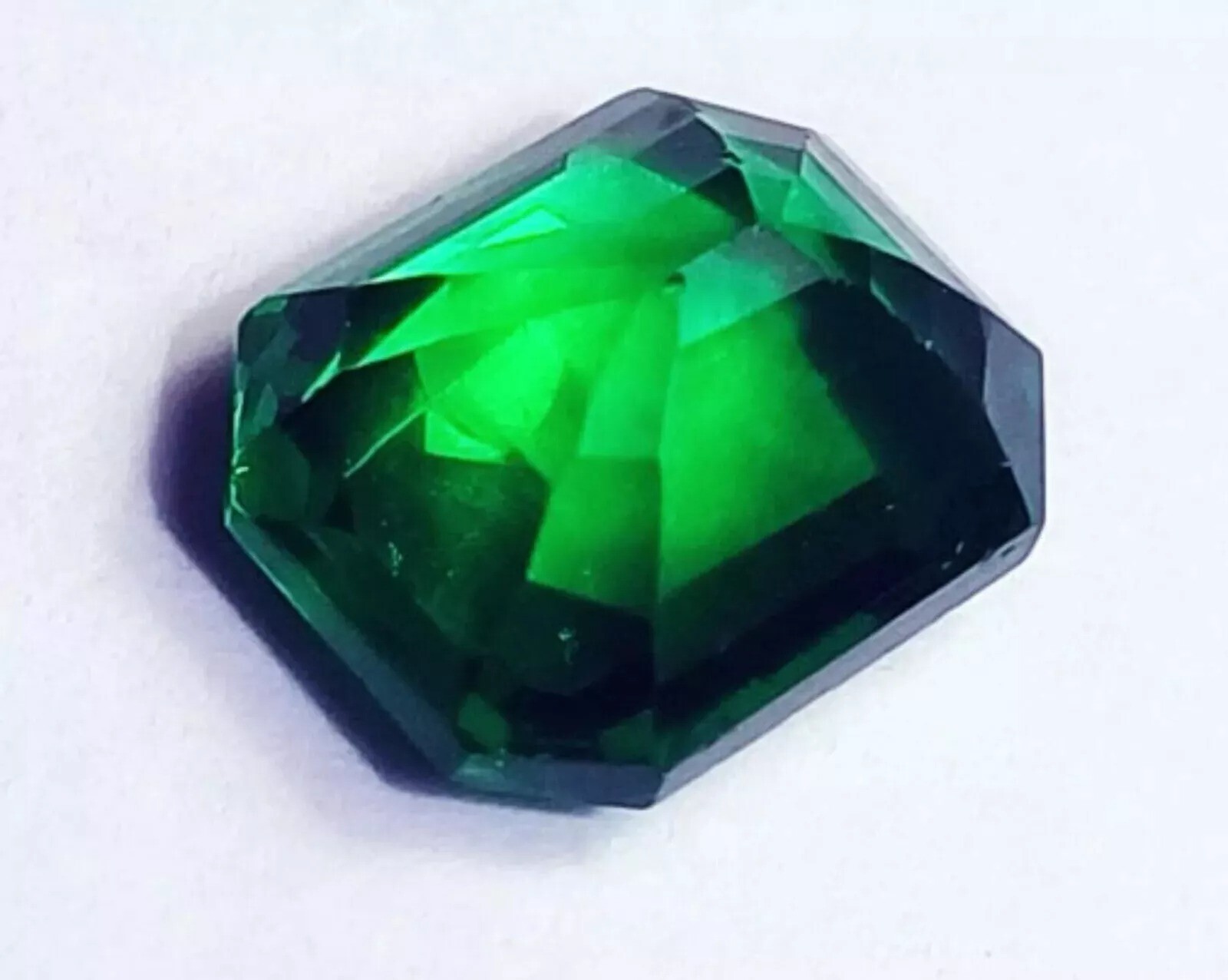 Flawless Natural 9.50 Ct Green Emerald EGL Certified Emerald Cut Loose Gemstone