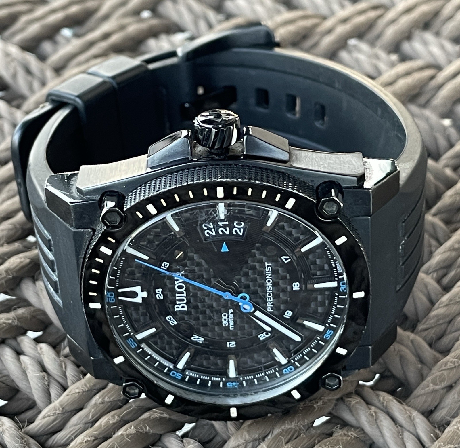 VGC Bulova Precisionist Champlain 98B142 C960944 46mm Men Sport Watch 300M 30ATM