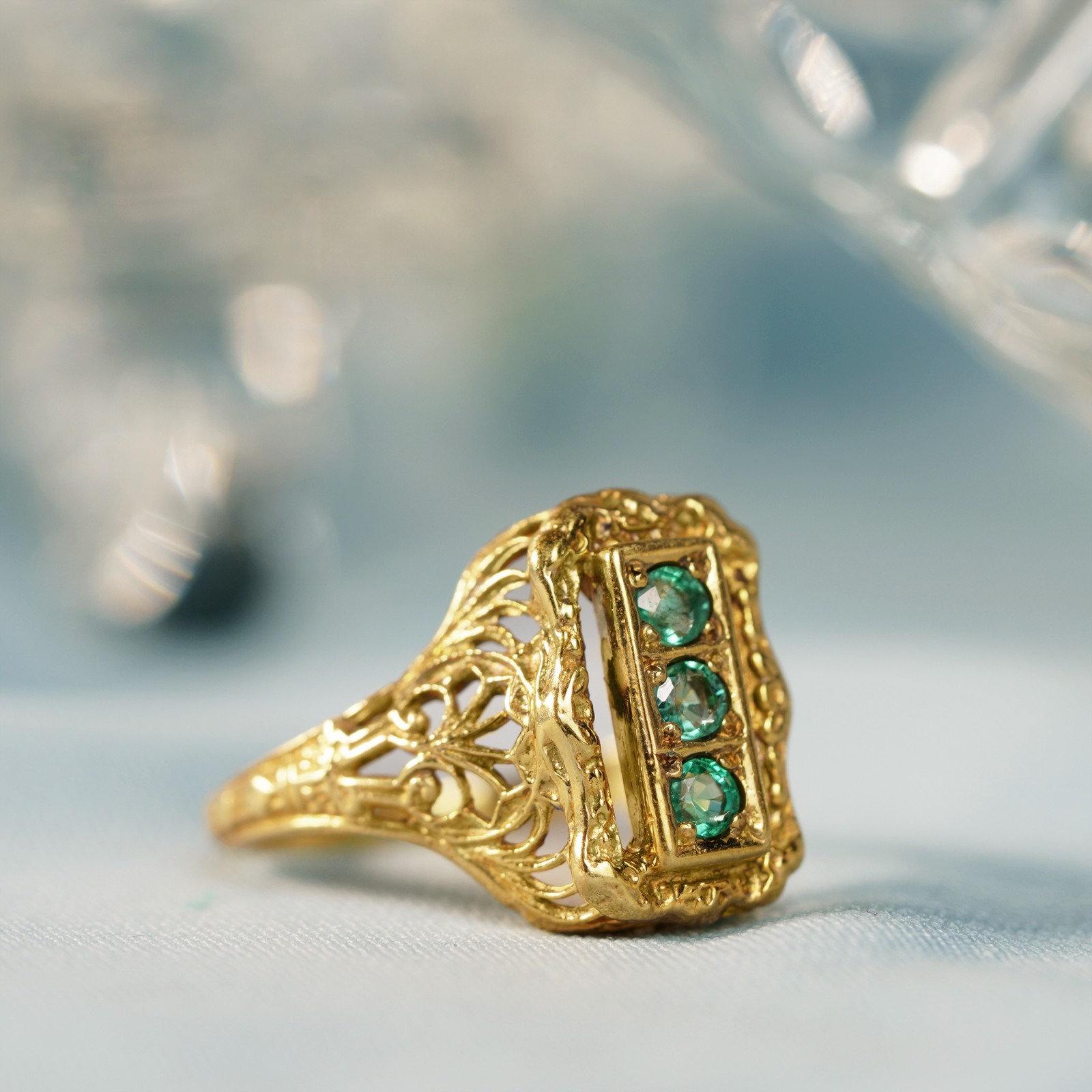 14K Yellow Solid Gold Natural Emerald Vintage Style Filigree Three Stone Ring