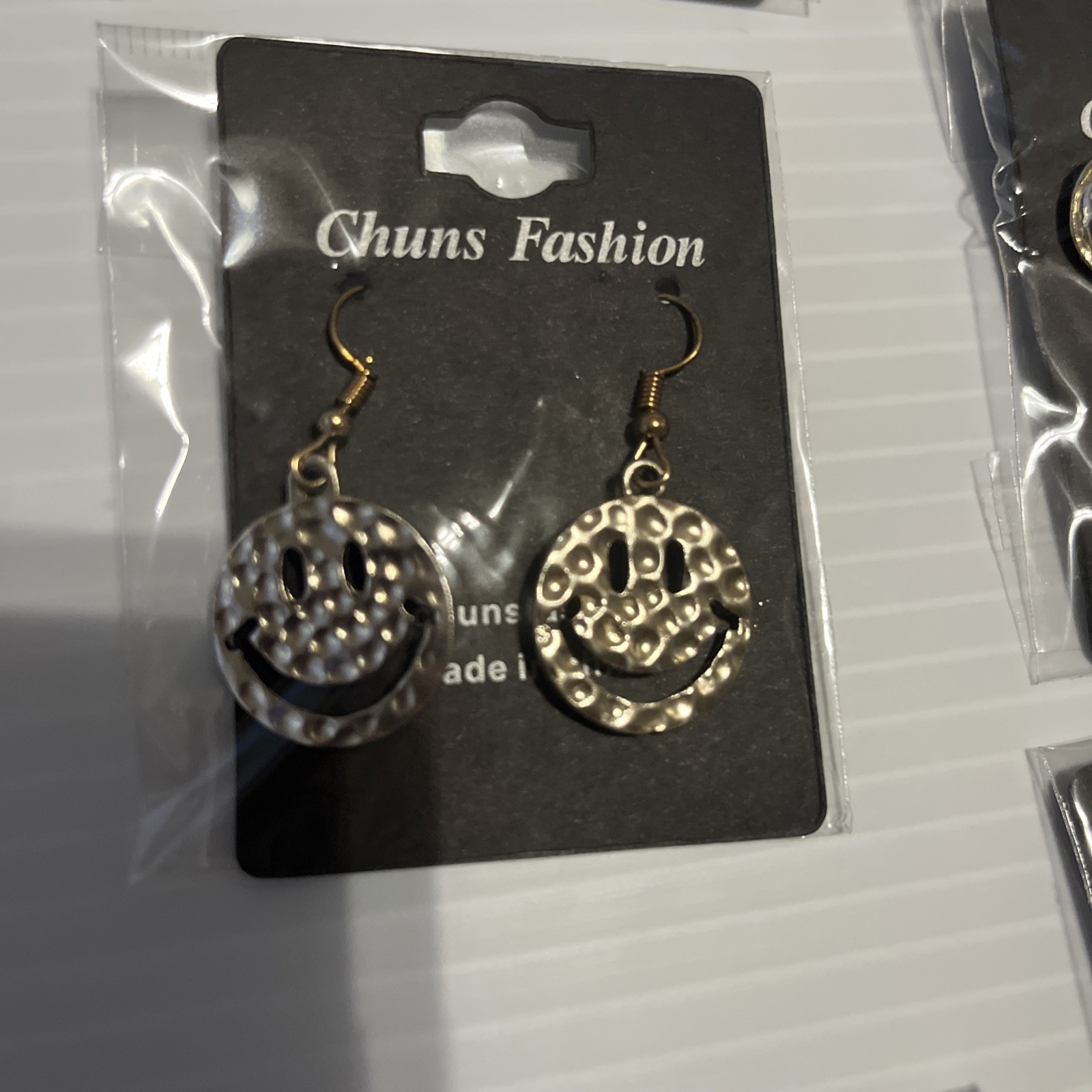 Lot of 140 Chuns Fashion Jewelry Earrings with different designs and colors