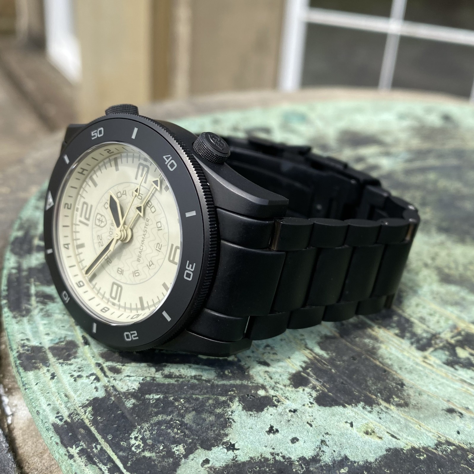 Elliot Brown Beachmaster Ghost Professional Black PVD Swiss Quartz Watch 40mm
