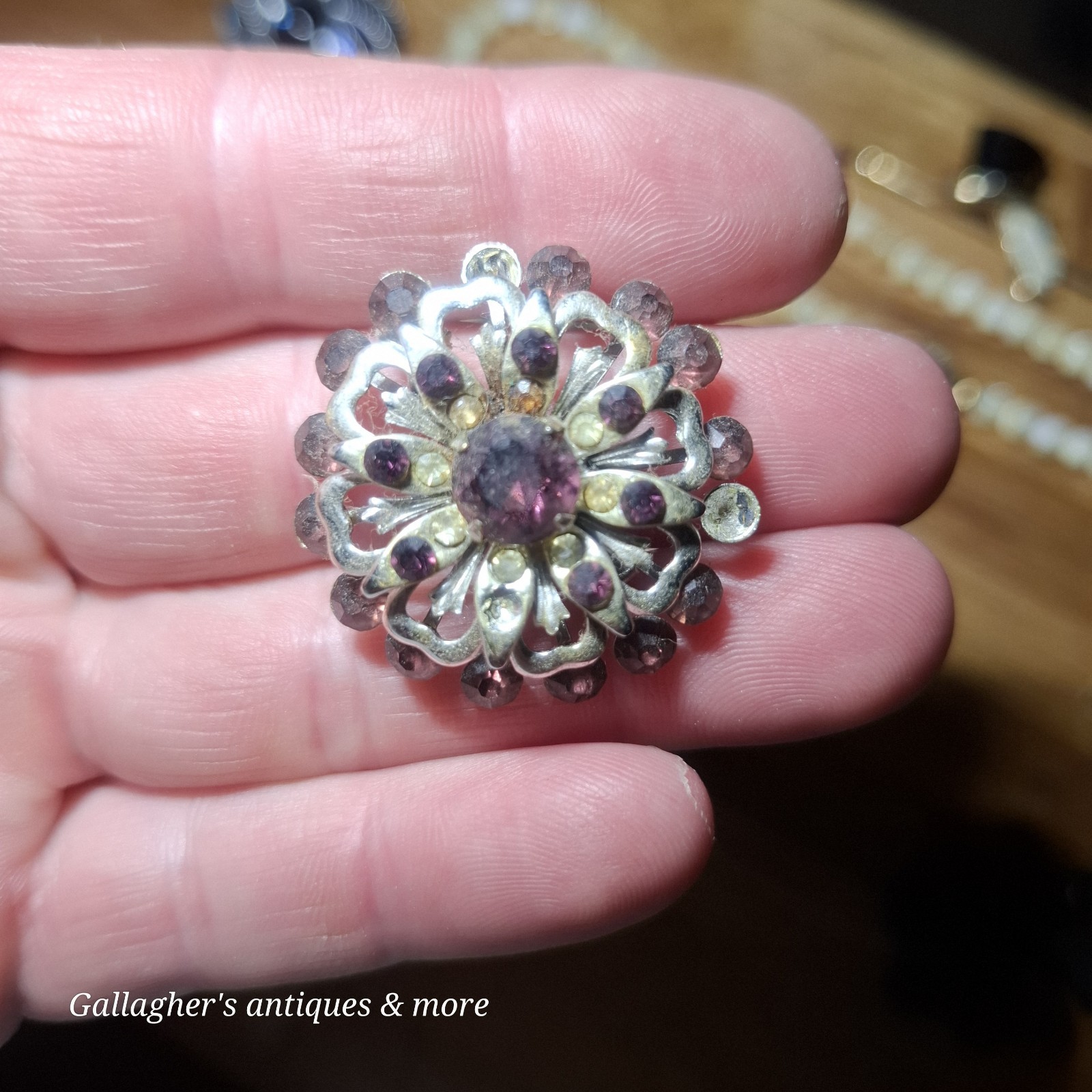 Vintage mixed Costume Jewelry brooch Lot + Etc Rhinestones