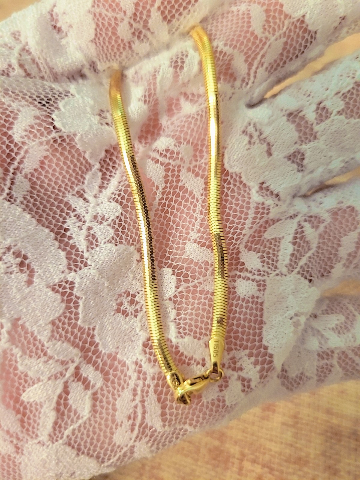 18k Saudi Gold Herringbone Chain Necklace 16′, Lobster Clasp, 6.77grams Solid