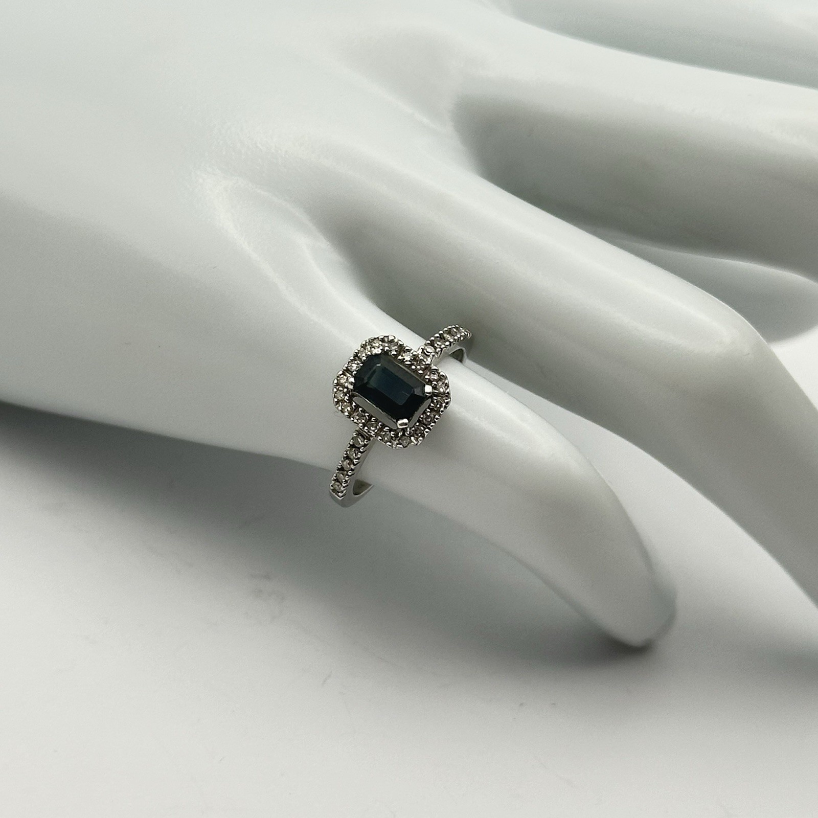 Masterpiece Diamonds P * M 14k White Gold Alexandrite Diamond Halo Ring Size 5.5