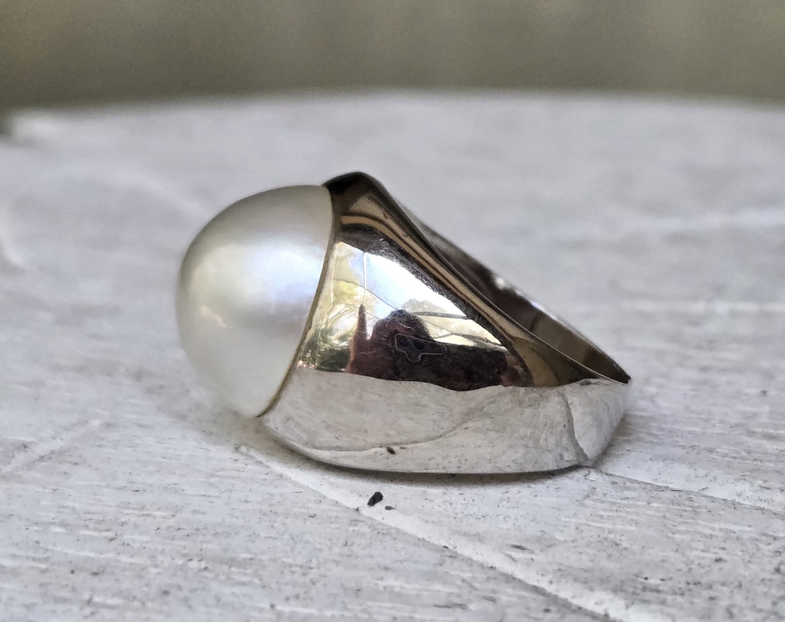 13mm Mabe Pearl Sterling Silver Ring
