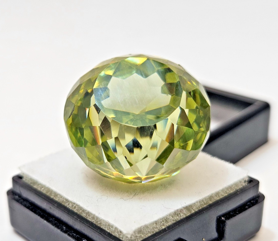 Cambodian Round Cut Green Zircon 105+ Ct Loose Gemstone For Pendant Making
