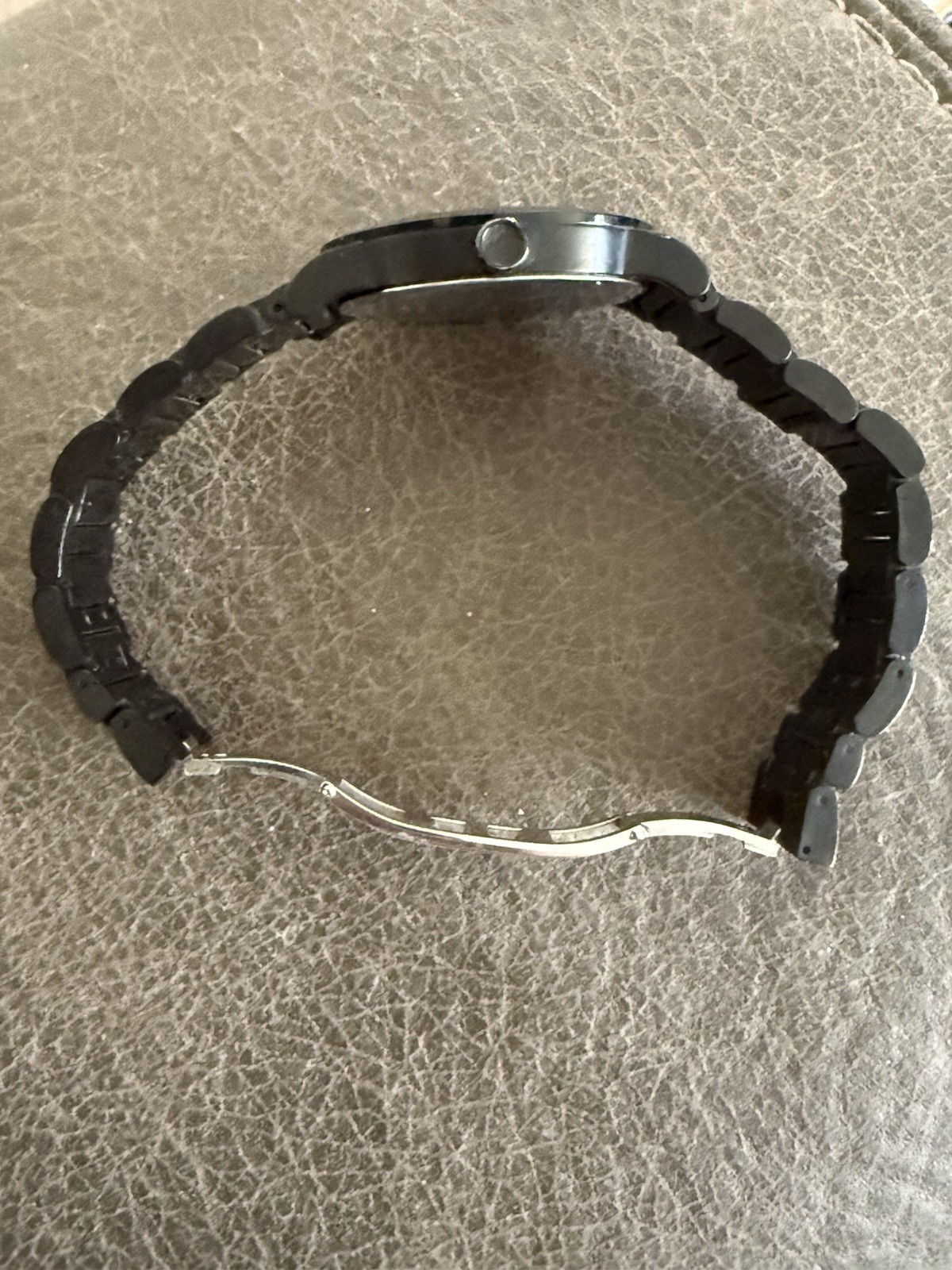 Movado Museum Black Dial Quartz Analog Watch Black SS Bracelet Fixed Bezel