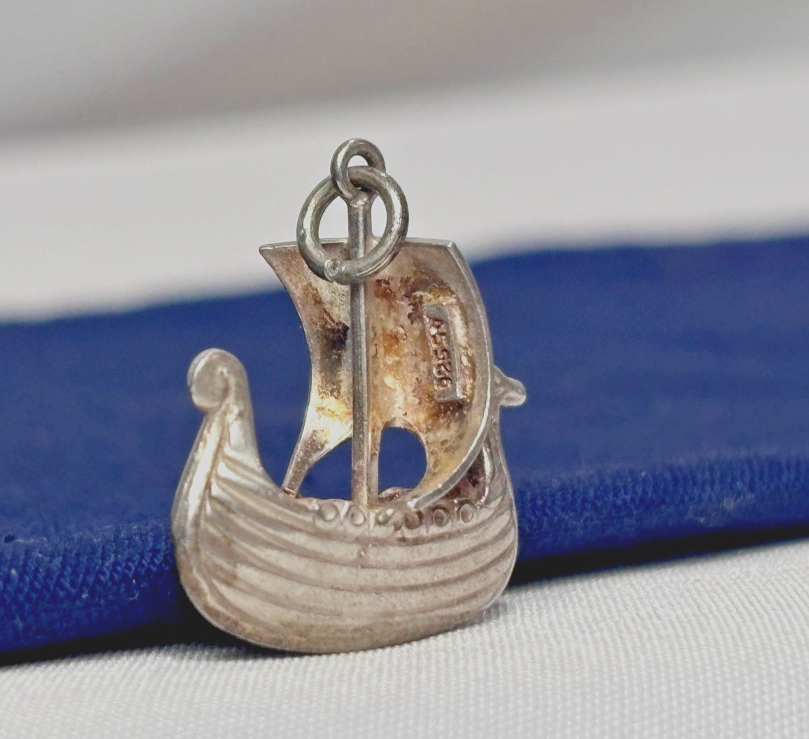 Sterling Silver VIKING SHIP Pendant 3.7 G Charm