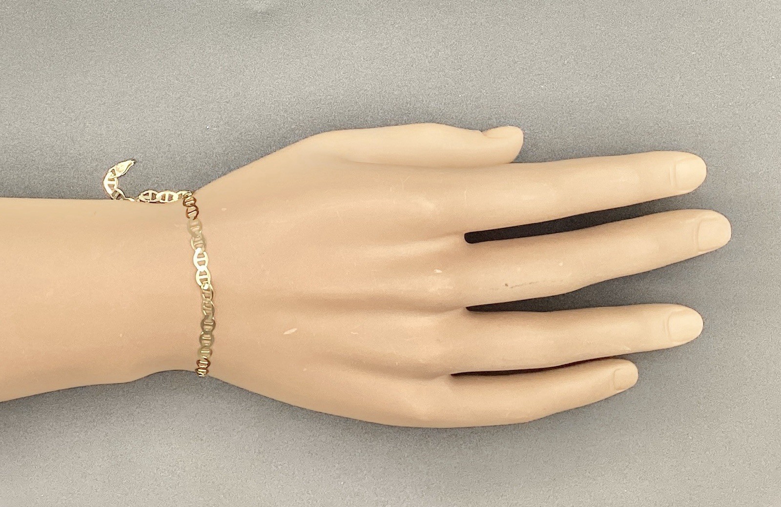 Real 10 KT Stamped Yellow Gold Mariner Link Chain Bracelet Unisex 8” L, 6mm W