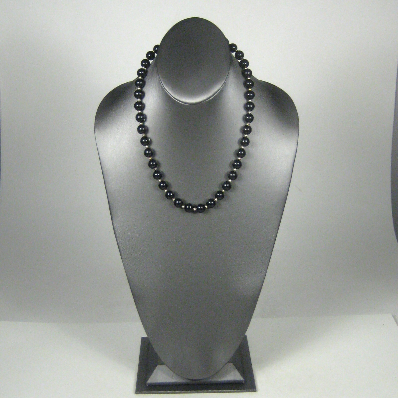 Necklace Womens Strand 20 Inch Black Plastic Beaded Goldtone Classic String