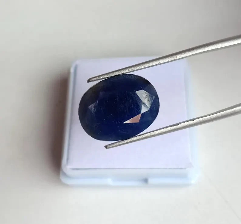9 Carat Natural Blue Sapphire Oval Faceted Corundum Sapphire Loose Gemstone