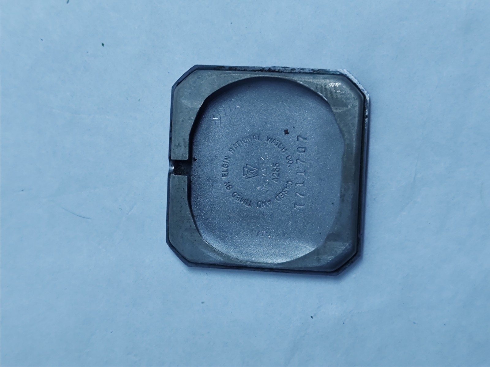 1944 Elgin 19j Rectangle Case Mens Wristwatch – Good Working Condition!