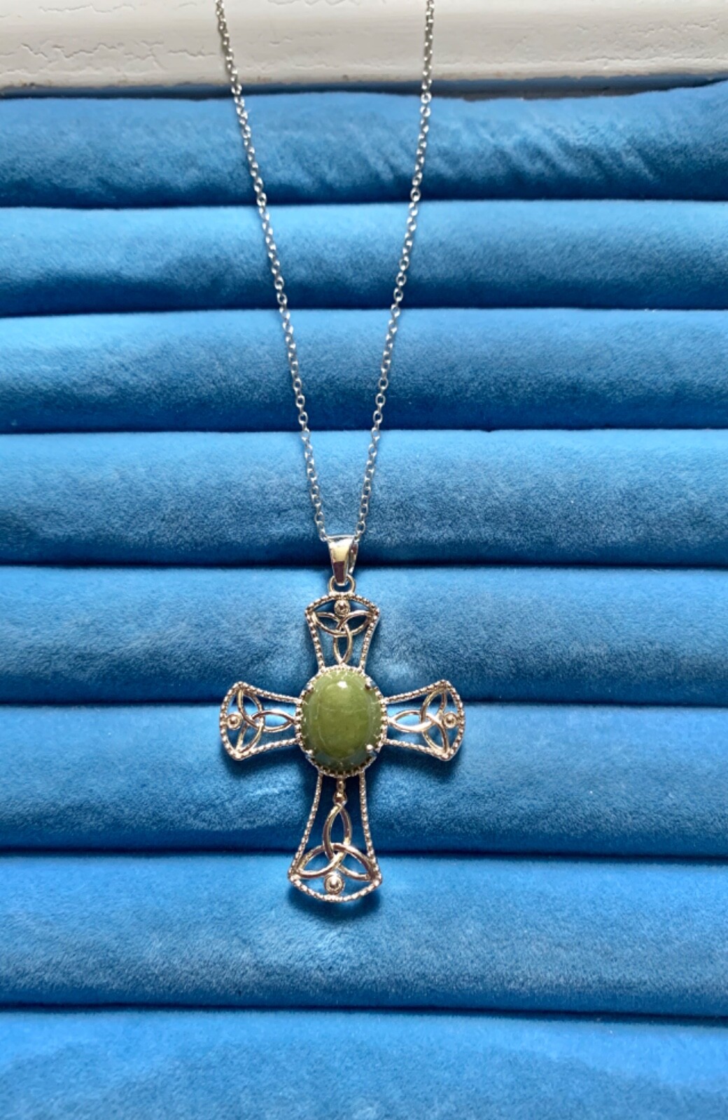 Connemara Marble Cross Pendant Necklace (18 inches) 6.50 ctw.