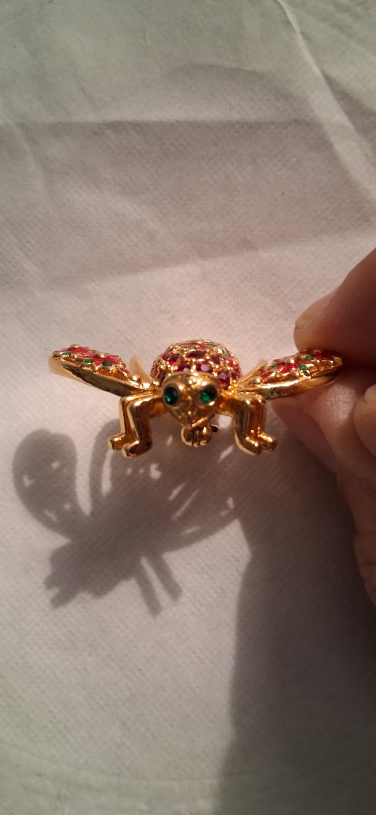 Gold Tone Bee Brooch Pin Red Green Enamel Round Rhinestone Insect Theme