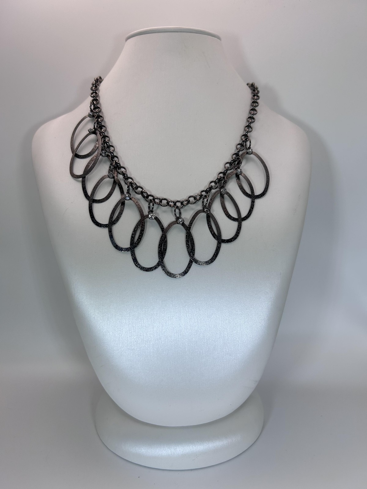 Necklace Silver Tone Oval Bib Statement Rhinestone Crystal Chain Lobster Clasp