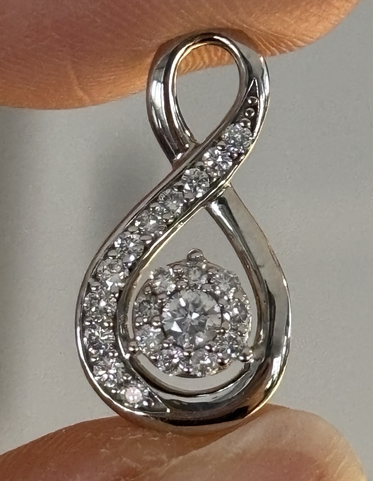 $855 IGI Certified 14K White Gold 1/3 Ct H/I1 Infinity Diamond Necklace Pendant