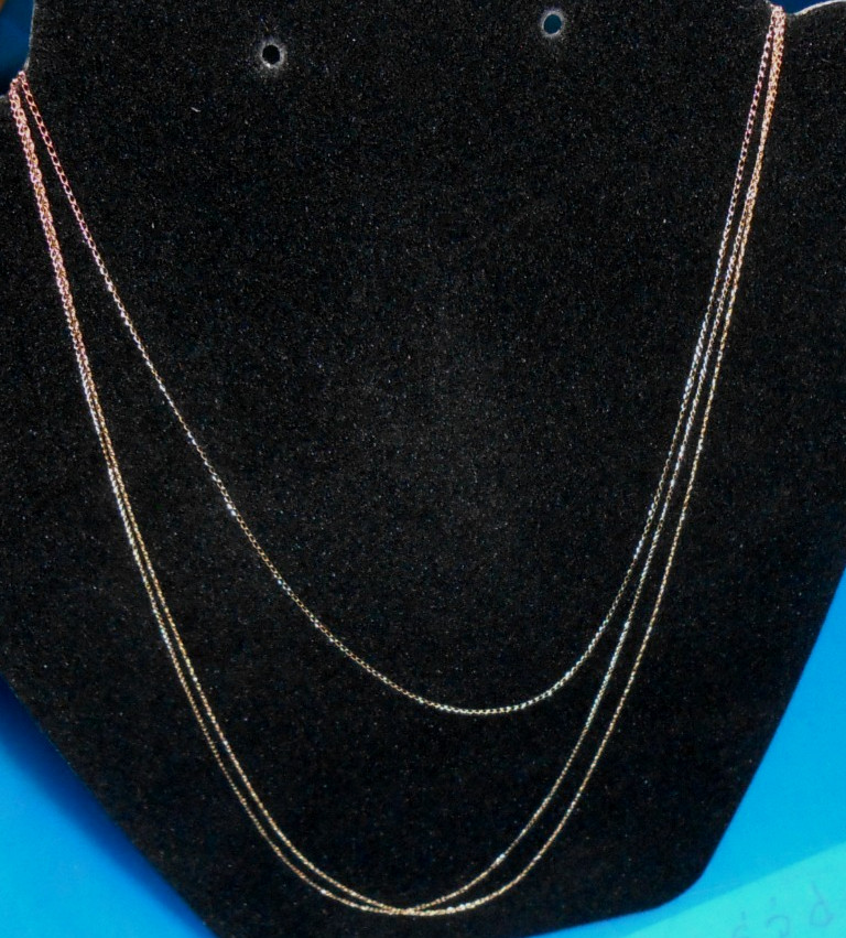 14KT LOT OF 3 DELICATE NECKLACES (2) 20″ and (1) 15.5″ – 1.73 GRAMS