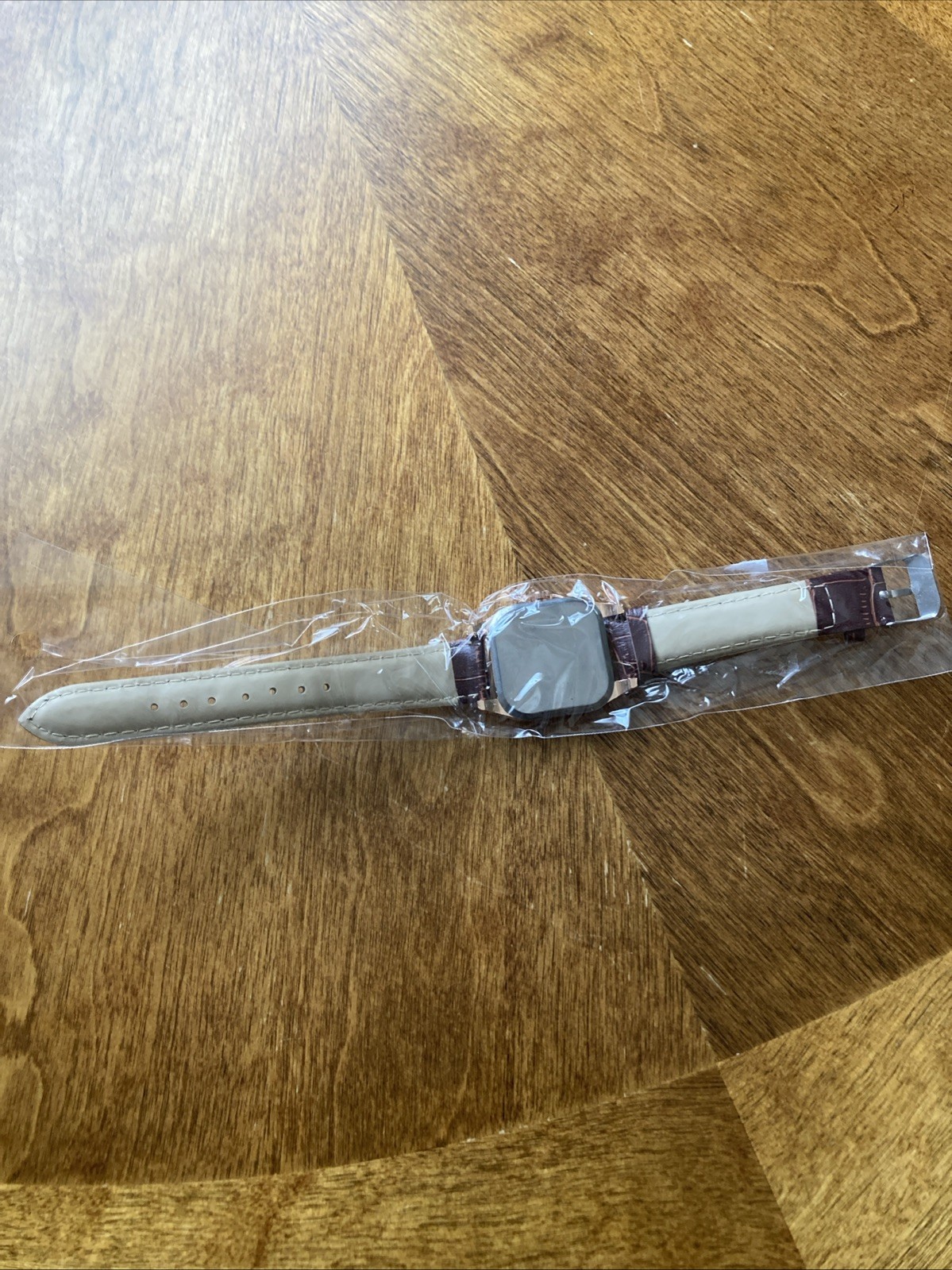 Brand New Women’s Watch With Leather Strap Never Worn