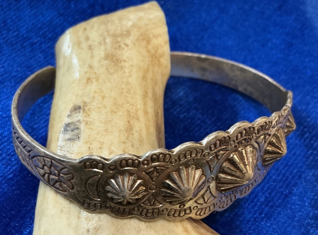 VINTAGE SOUTHWEST FRED HARVEY CUFF, NO TURQUOISE