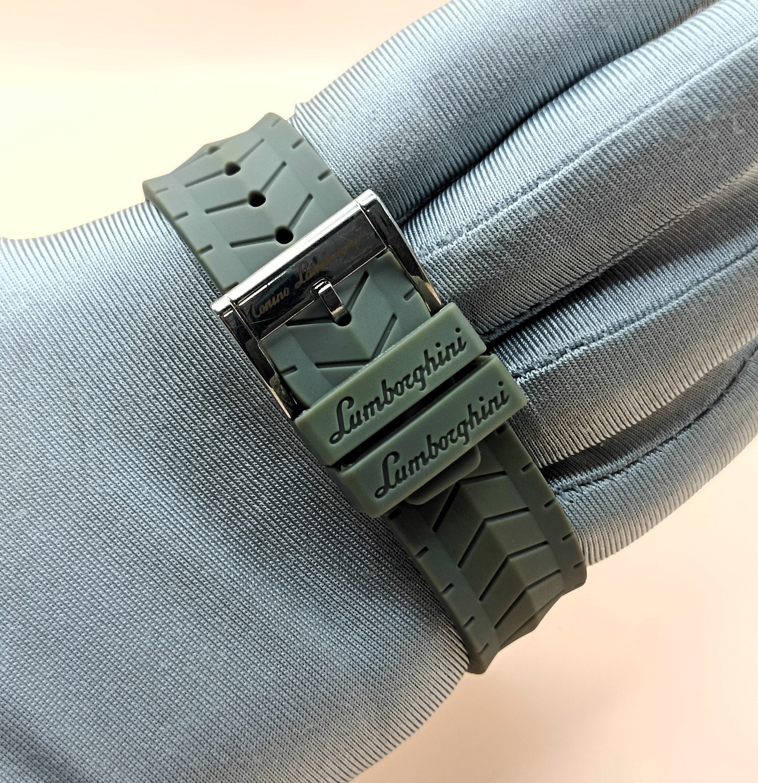 Amazing Tonino Lamborghini Chronograph Black Dial Refurbished Men’s Wrist Watch