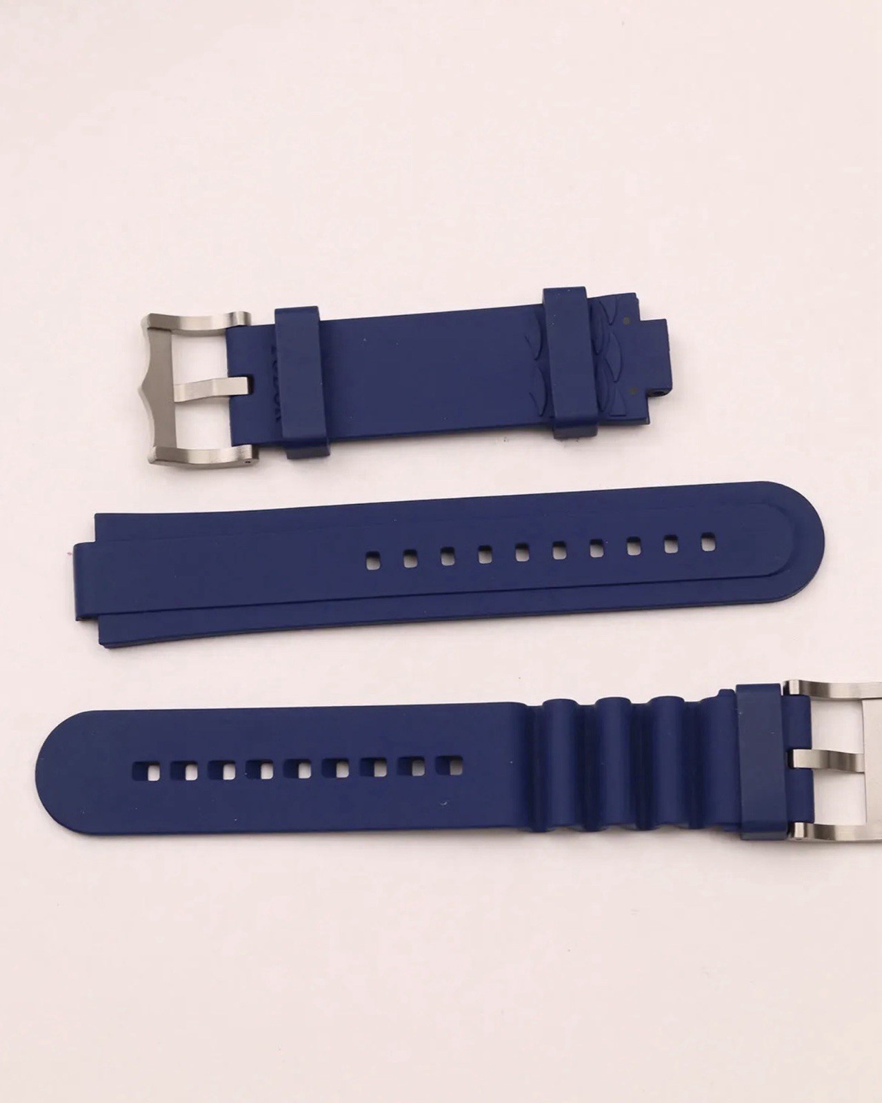 TUDOR Pelagos 25600TB Look At The Last 4 Pictures For Scratches On The Bracelet.