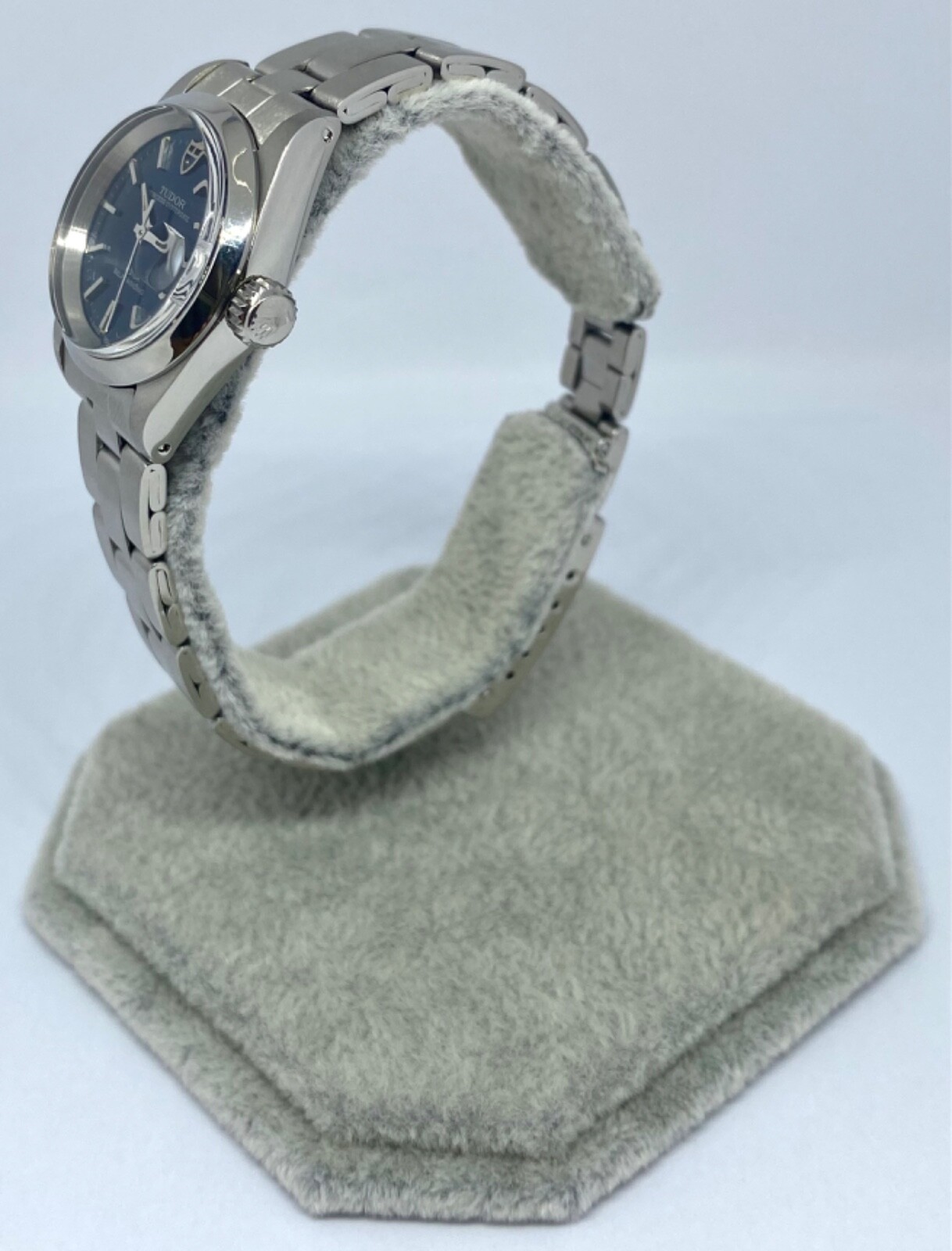 Tudor Princess Oysterdate