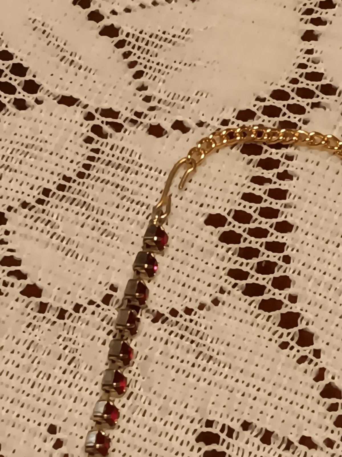 Gold Tone Red Crystal Rhinestone Statement Necklace – Hook Clasp