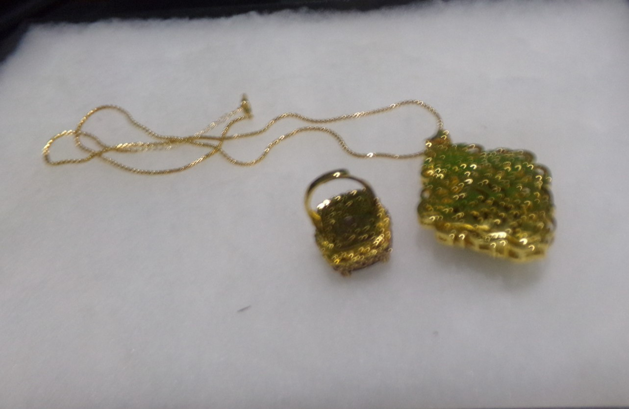 NEW VINTAGE REPRODUCTION RHINESTONE ENAMEL GLASS NECKLACE & RING SET
