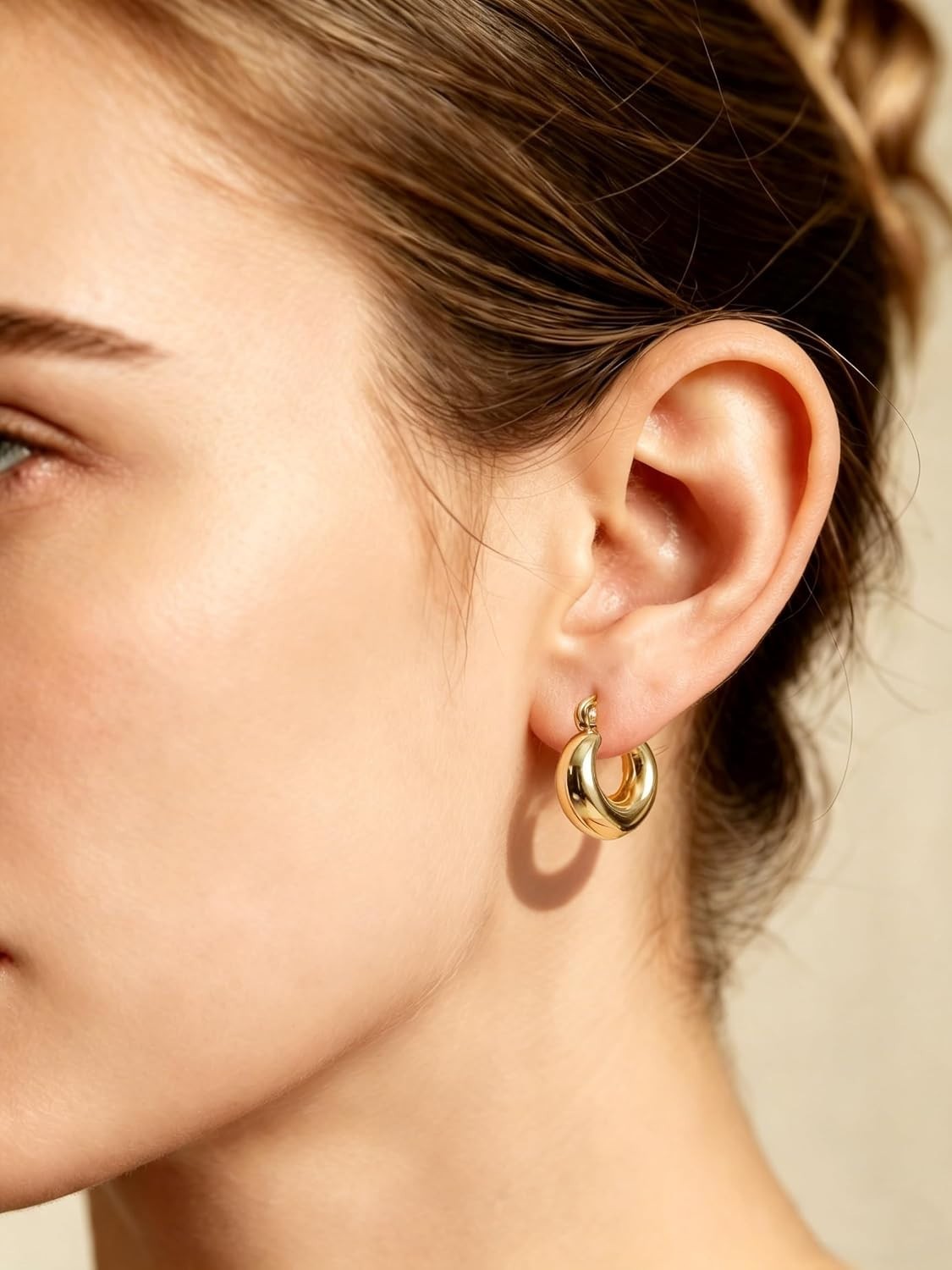 6 Pairs Women’s Gold Hoop Earrings Set – Gift Box Included
