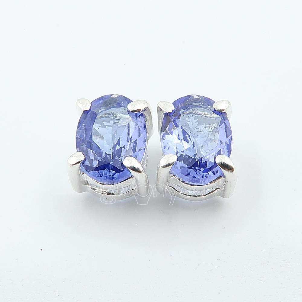 gr8onyou solid silver tanzanite stud earrings from earth | intricate