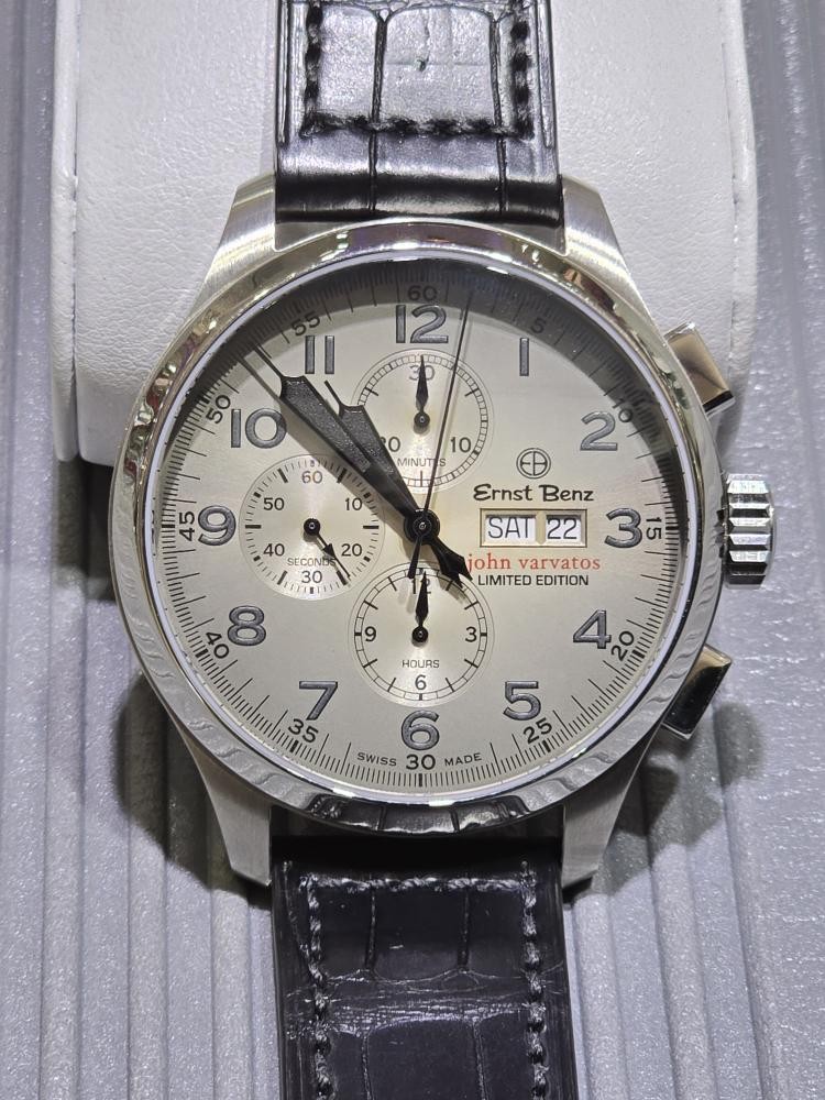 ERNST BENZ Gent’s Wristwatch CHRONOSCOPE WATCH (CJL063793)