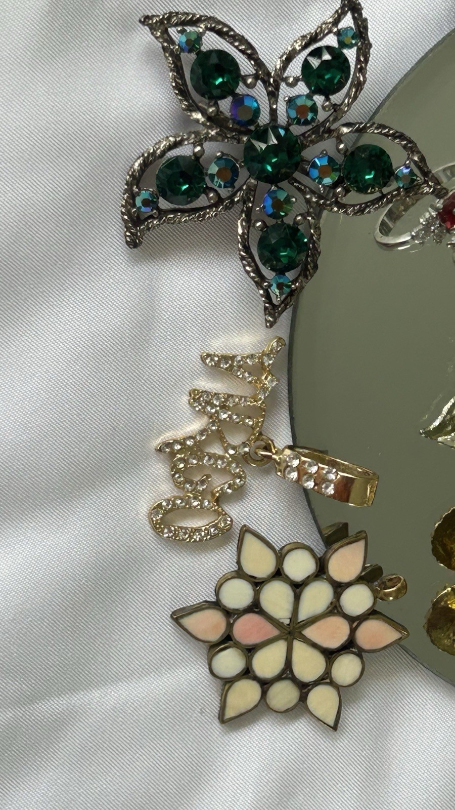 Lot Of 12 VTG Costume Jewelry Pendant Bracelet Ring 1 Stone Missing