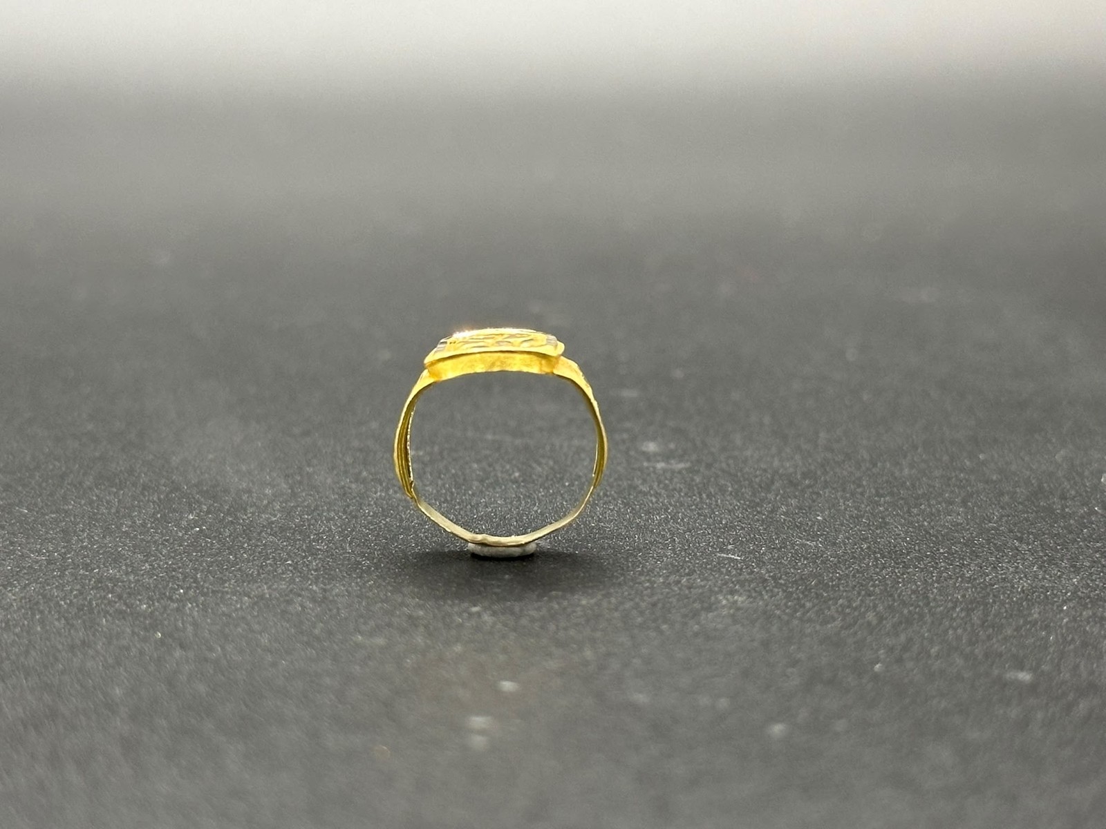Unisex 22ct Yellow Gold Pattern Ring