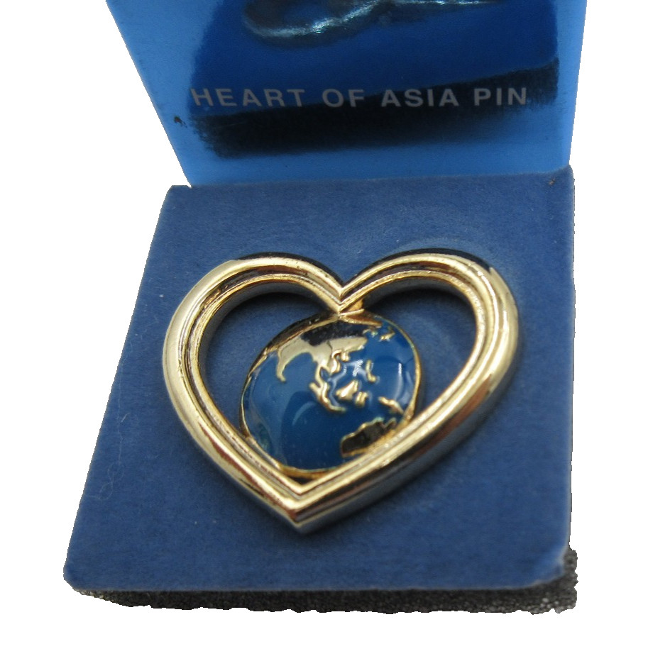 UNWORN VTG AVON HEART OF ASIA GLOBE open work EARTH DAY LAPEL PIN Blue gold tone
