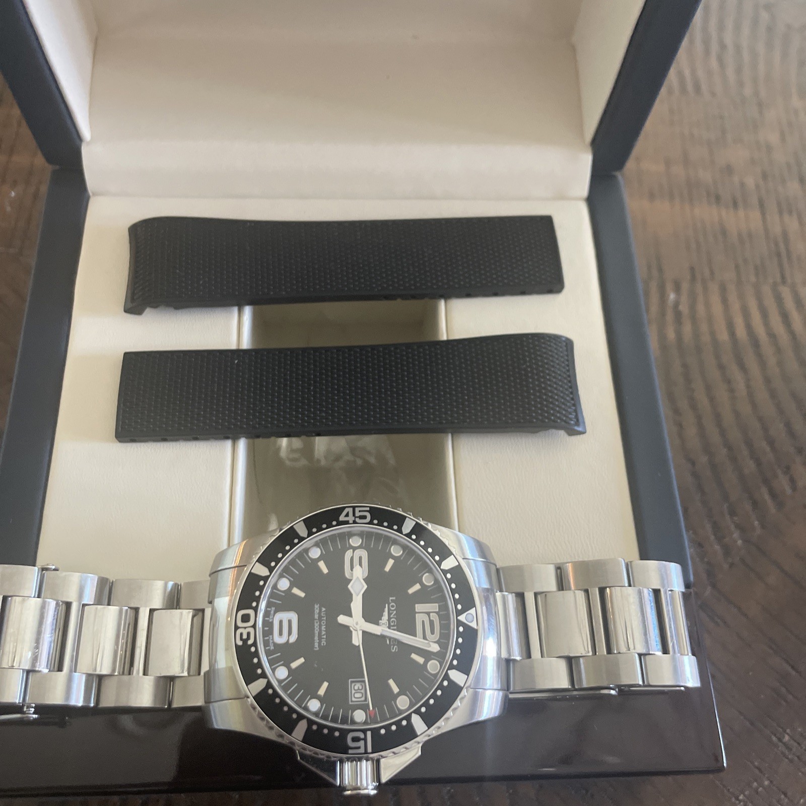 Longines HydroConquest 44mm Auto Men’s Black Watch No Reserve Extra Rubber Strap